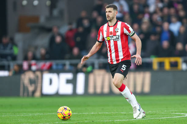 尽管他的 尽管他的